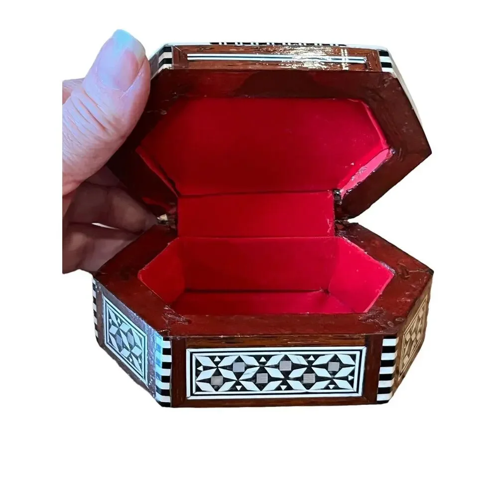 MOTHER OF PEARL MOSAIC JEWELRY Trinket BOX HANDMADE Inlaid EGYPT 4.5 X 3”